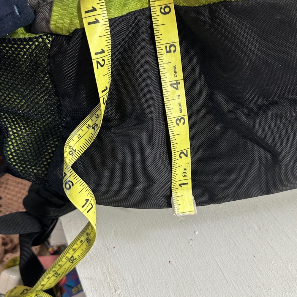 LL Bean chartreuse nylon back pack - Picture 6 of 12